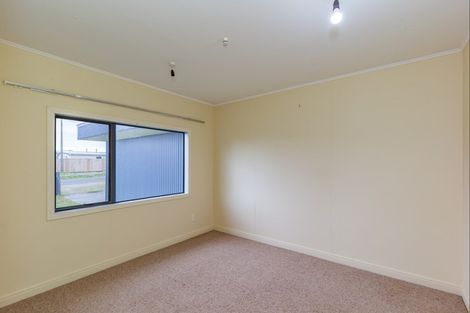 Photo of property in 32 Himatangi Street, Himatangi Beach, Foxton, 4891
