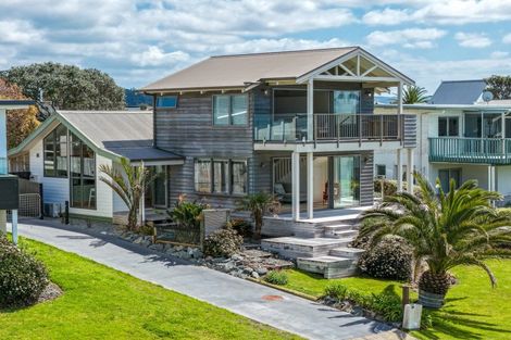 Photo of property in 107 Pohutukawa Crescent, Whangamata, 3620