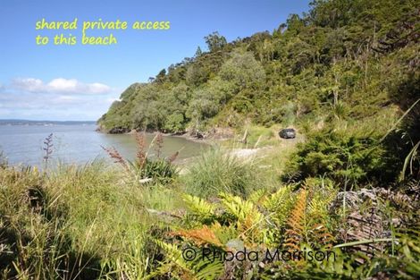 Photo of property in 16 Little Lane, Tinopai, 0593