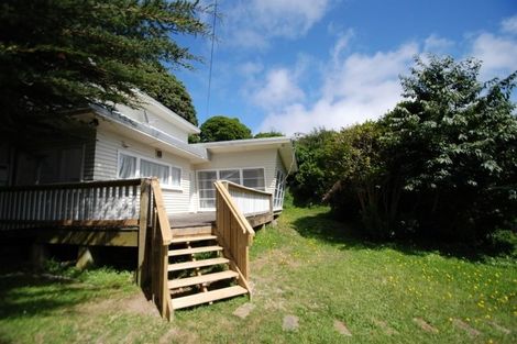 Photo of property in 13 Bell Street, Tawa, Wellington, 5028