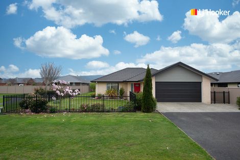 Photo of property in 8 Centre Street, Mosgiel, 9024