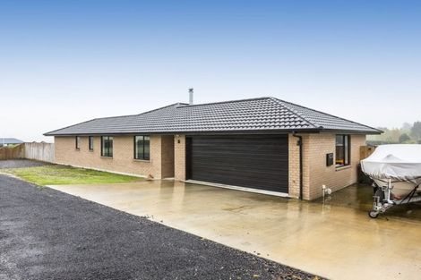 Photo of property in 50 Titri Road, Waihola, Outram, 9073