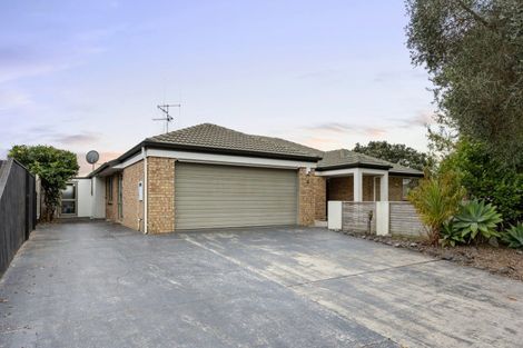 Photo of property in 2 Clydesdale Close, Papamoa Beach, Papamoa, 3118