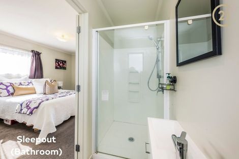 Photo of property in 3 Halberg Street, Papakura, 2110