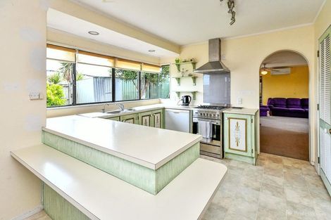 Photo of property in 35 Calluna Crescent, Totara Heights, Auckland, 2105