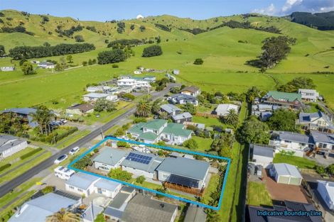 Photo of property in 3 Karaka Road, Kawakawa Bay, Papakura, 2585