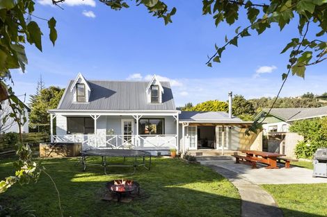 Photo of property in 3 Azimuth Place, Whitby, Porirua, 5024