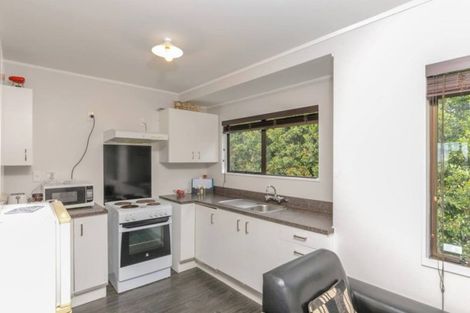 Photo of property in 14 Arde Place, Massey, Auckland, 0614