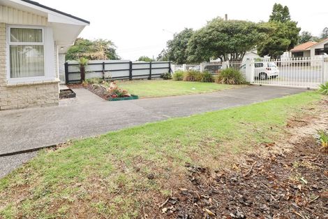 Photo of property in 1/285 Massey Road, Mangere East, Auckland, 2024