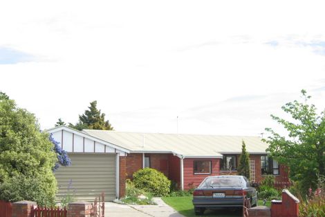 Photo of property in 9 Momorangi Crescent, Redwood, Christchurch, 8051