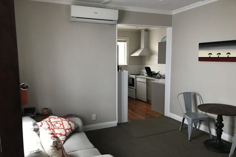 Photo of property in 8 Trevor Terrace, Newtown, Wellington, 6021