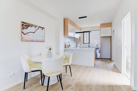 Photo of property in 1/12 South Pacific Place, Henderson, Auckland, 0612