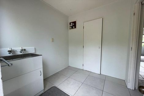 Photo of property in 1/17 Weetman Drive, Browns Bay, Auckland, 0630