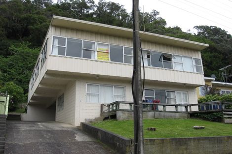 Photo of property in 27 Waiwera Place, Waiwera, Orewa, 0994