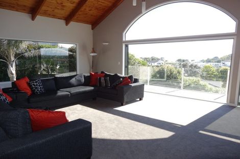 Photo of property in 10 Gulf Harbour Drive, Gulf Harbour, Whangaparaoa, 0930