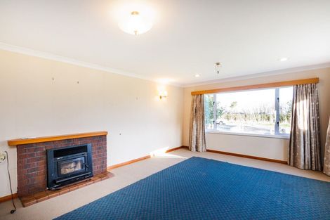 Photo of property in 2390 State Highway 3, Sanson, Palmerston North, 4479