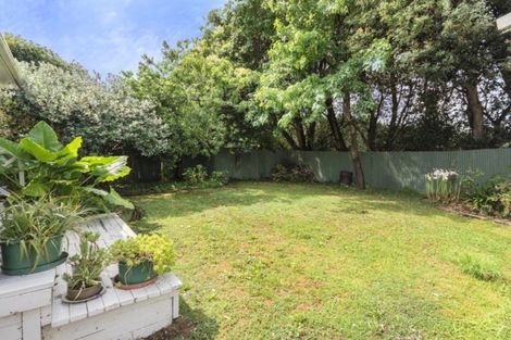 Photo of property in 21 Lina Place, Waiuku, 2123