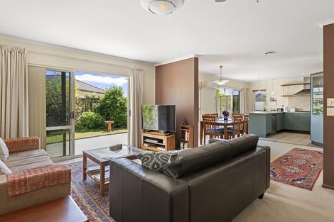 Photo of property in 8 Mcleod Place, Papamoa Beach, Papamoa, 3118