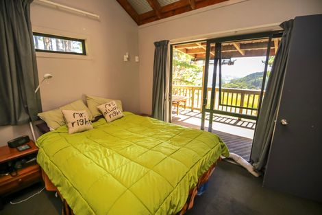 Photo of property in 72 Maungatawhiri Road, Raglan, 3295