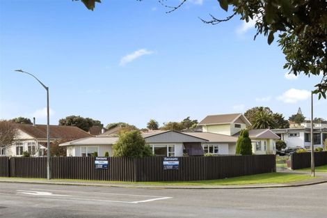 Photo of property in 44 Kapiti Crescent, Titahi Bay, Porirua, 5022