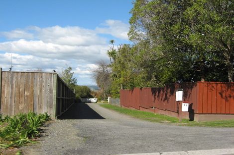 Photo of property in 17 Windsor Road, Waipawa, 4210