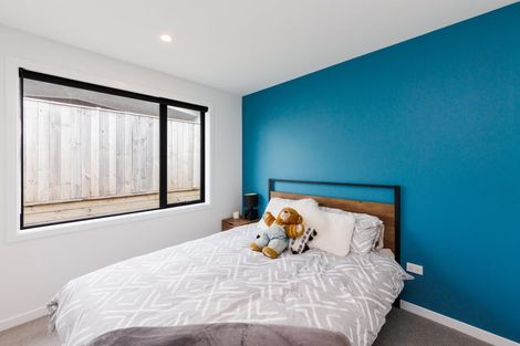 Photo of property in 3 Sardinia Grove, Fitzherbert, Palmerston North, 4410