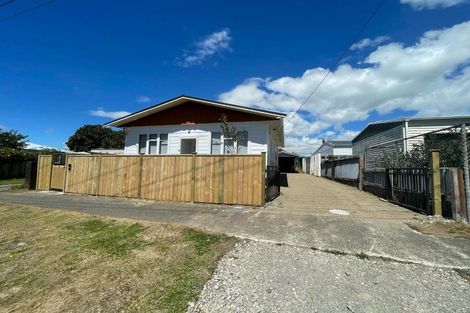 Photo of property in 3 Pembroke Road, Stratford, 4332