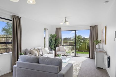 Photo of property in 1/18 Sheraton Place, Redwood, Christchurch, 8051