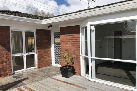 Photo of property in 1/73 Shakespeare Road, Milford, Auckland, 0620