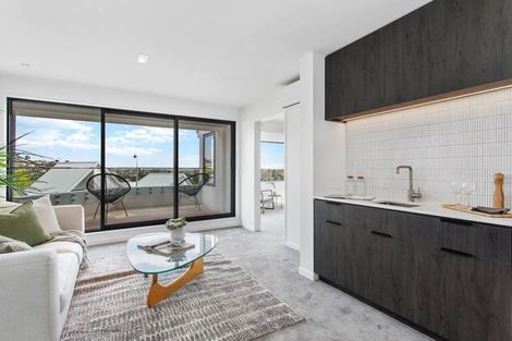 Photo of property in 15 Woodlau Rise, Huntsbury, Christchurch, 8022