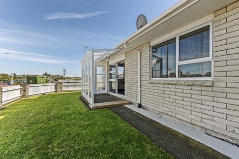 Photo of property in 205 Parklands Avenue, Bell Block, New Plymouth, 4312