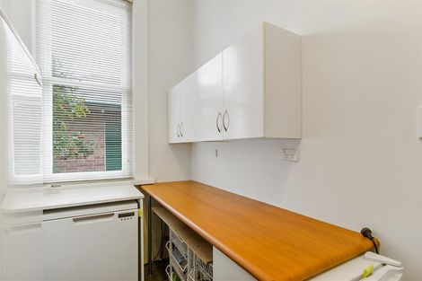 Photo of property in 90 Shearman Street, Waimate, 7924