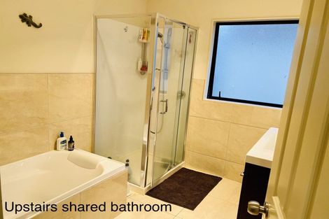 Photo of property in 11 Heidi Crescent, Flat Bush, Auckland, 2016