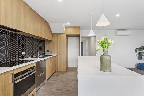 Photo of property in 28 Holystone Road, Whitby, Porirua, 5024