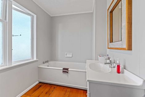 Photo of property in 276b Frankley Road, Ferndale, New Plymouth, 4310