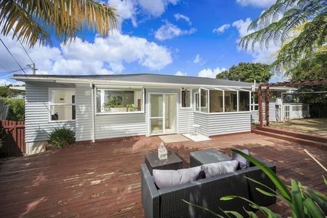Photo of property in 1/33 Hythe Terrace, Mairangi Bay, Auckland, 0630