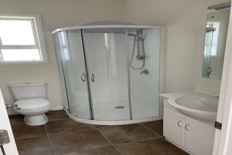 Photo of property in 1 Piko Crescent, Riccarton, Christchurch, 8041