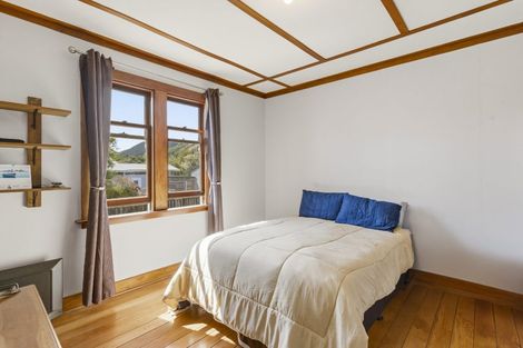 Photo of property in 42 Hinemoa Street, Paraparaumu, 5032