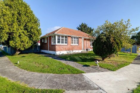 Photo of property in 27 Crewe Crescent, Hokowhitu, Palmerston North, 4410