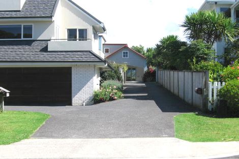 Photo of property in 1/27 Sharon Road, Waiake, Auckland, 0630