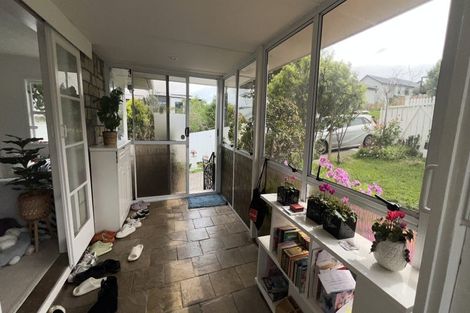 Photo of property in 59 Bond Crescent, Forrest Hill, Auckland, 0620