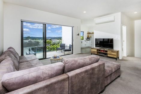 Photo of property in 35b Seon Place, Birkdale, Auckland, 0626