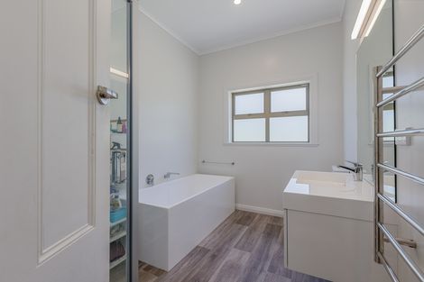 Photo of property in 45 Albert Street, Masterton, 5810