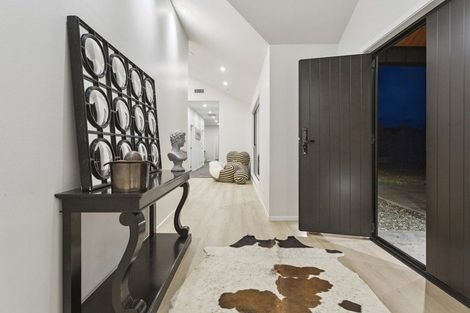 Photo of property in 1 Piwari Lane, Taupaki, 0782