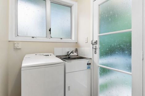 Photo of property in 1/26 Rewi Street, Torbay, Auckland, 0630