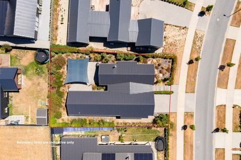 Photo of property in 19 Obelisk Street, Wanaka, 9305