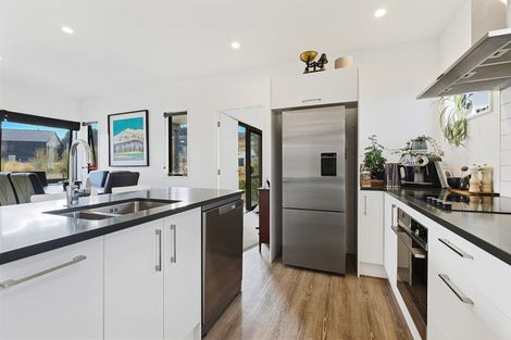 Photo of property in 2 Barclay Place, Wanaka, 9305