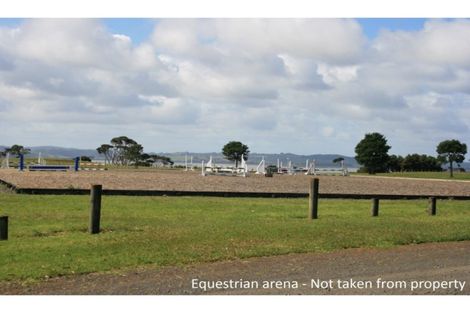 Photo of property in 7 Kaipara Lake Road, South Head, Helensville, 0874
