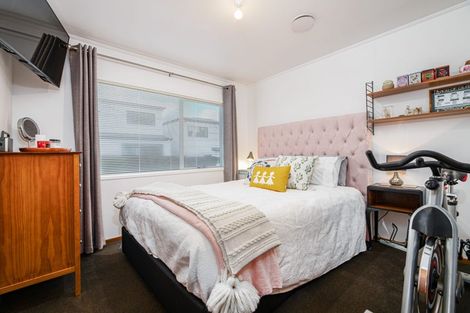 Photo of property in 16 Urlich Drive, Ranui, Auckland, 0612