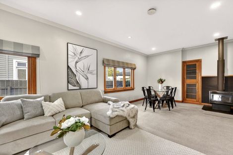 Photo of property in 48 Manapouri Crescent, Hokowhitu, Palmerston North, 4410